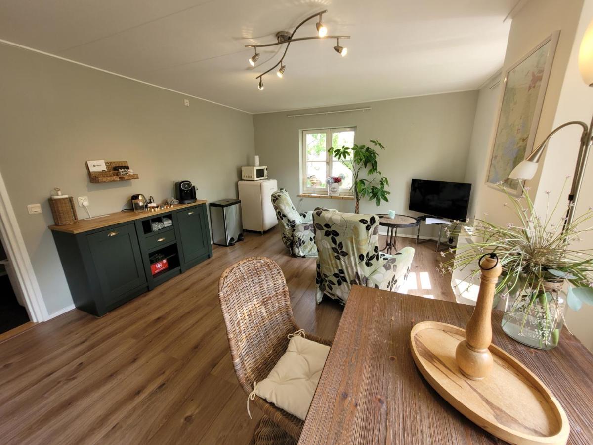B&B Villa Giethoorn - Canalview, Privacy & Parking Exterior photo