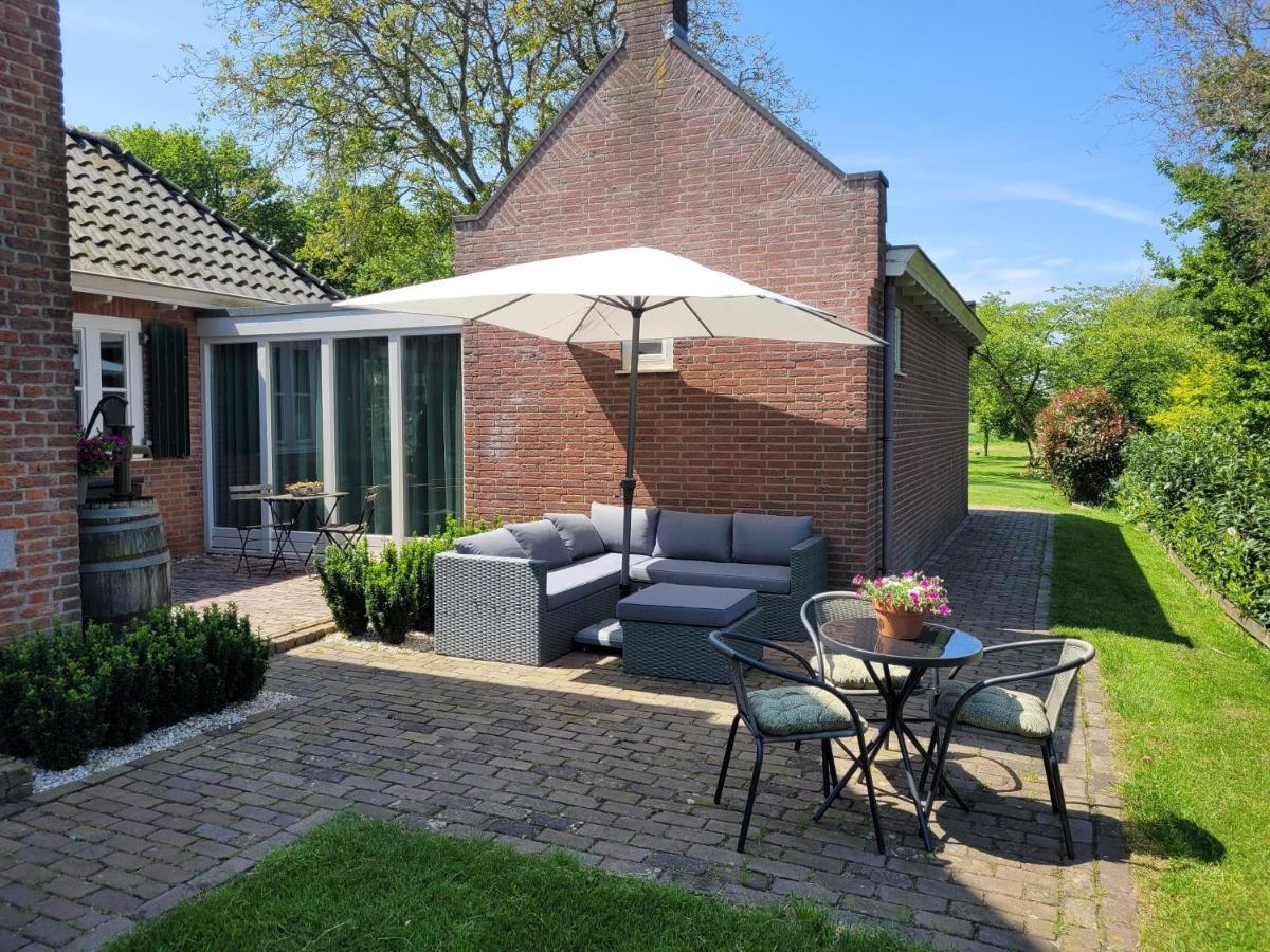 B&B Villa Giethoorn - Canalview, Privacy & Parking Exterior photo